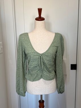 H&M Sage Green Floral Ruched V-Neck Blouse